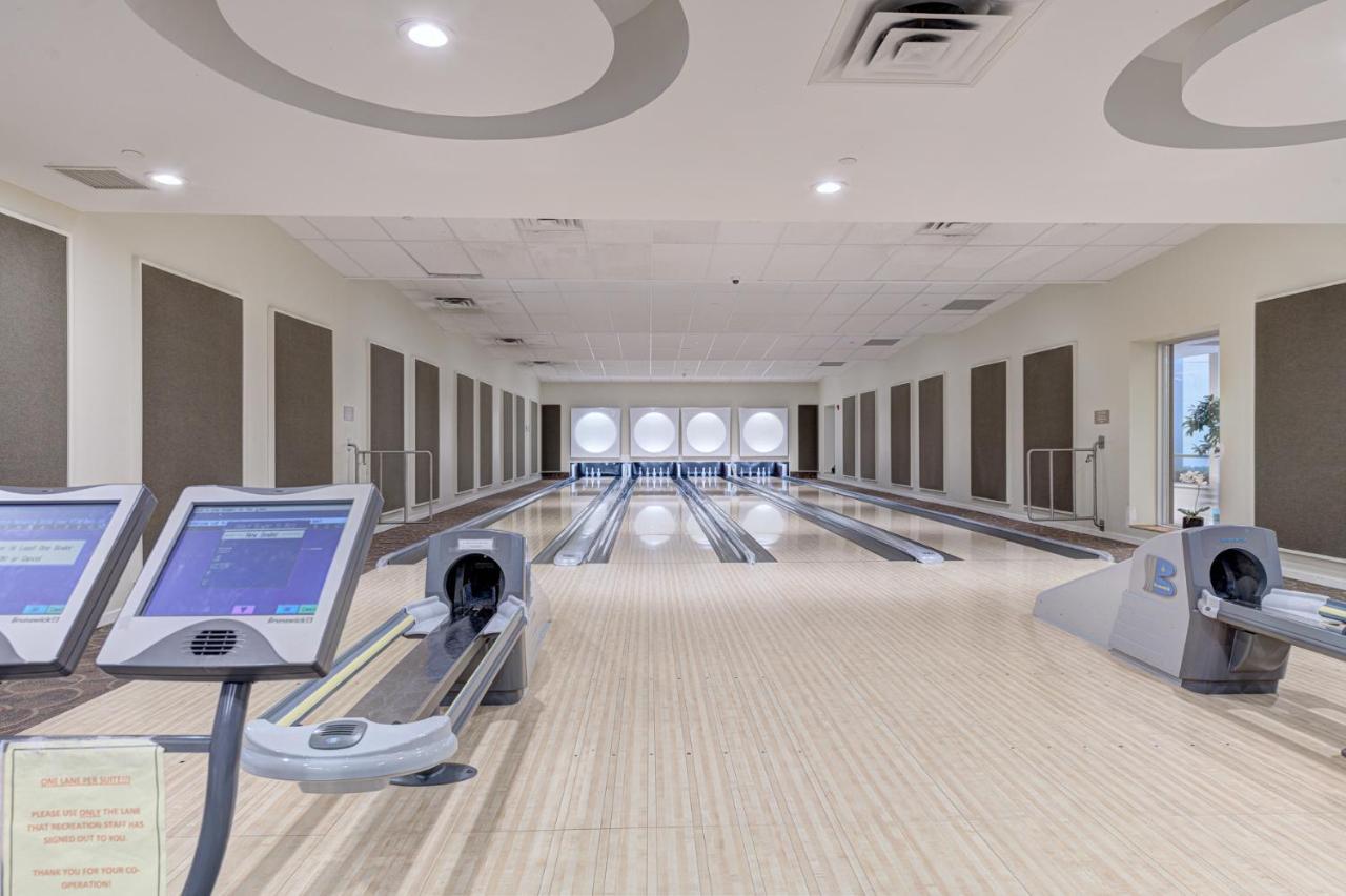 Pelicanstay At Square One Mall Mississauga Exterior photo